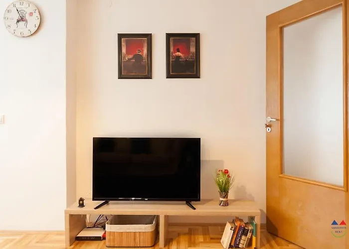 Lovely Apartment Near Sarajevo Airport