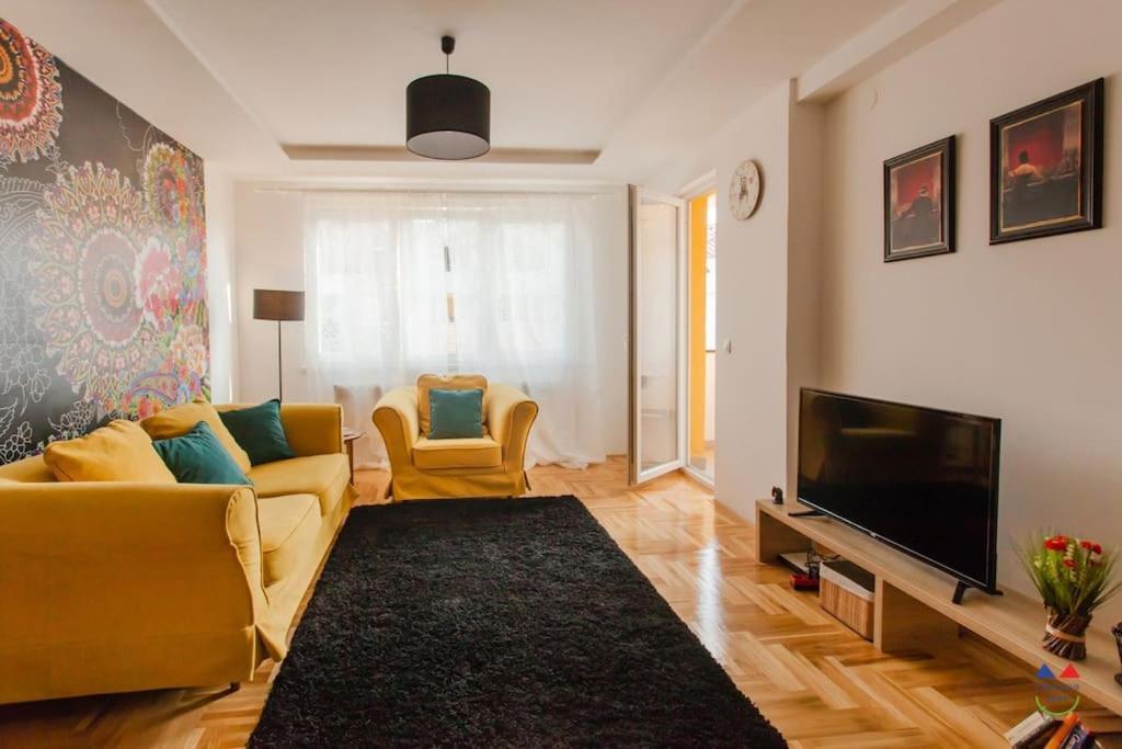 Apartment Lovely Near Airport SJJ